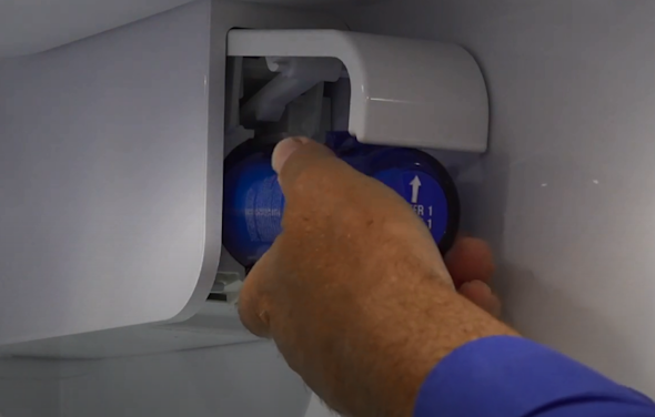 How to Change Water Filter in Whirlpool Side-By-Side Refrigerator: Easy Steps