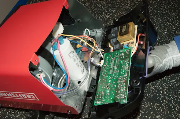 PHOTO: Release the control panel.