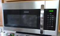 article image for How to replace a microwave fuse