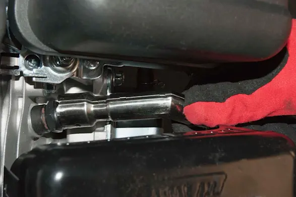 PHOTO: Disconnect the spark plug wire.