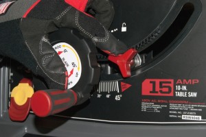 PHOTO: Tilt the saw blade to a 45-degree angle.