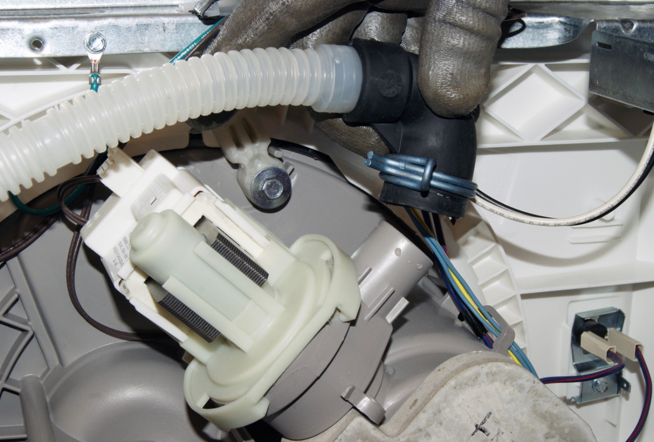 how to replace a dishwasher pump motor