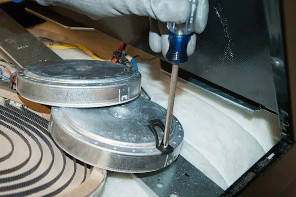 PHOTO: Transfer the mounting clips.