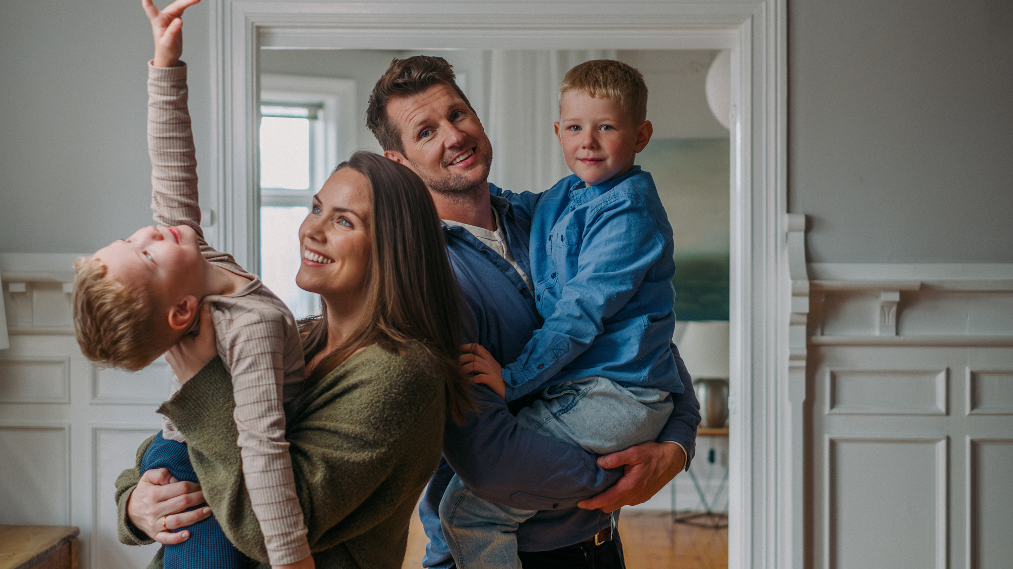 Fjarmal og tryggingar fjolskylda