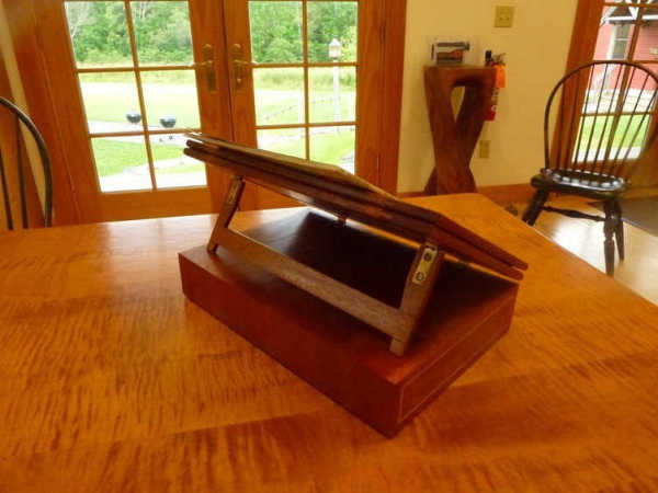 Timber book holder made by Jan Lacki