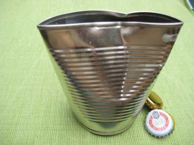 Steel can