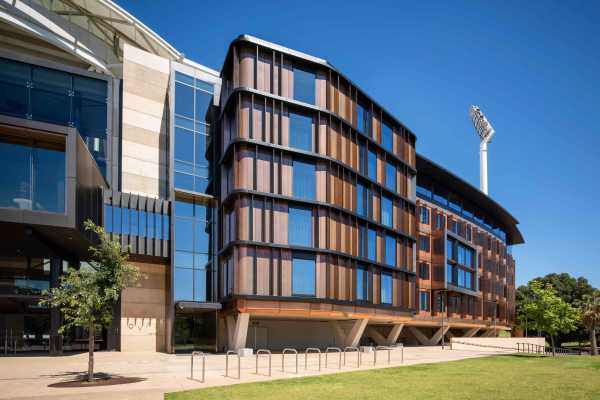 Adelaide Oval Hotel exterior