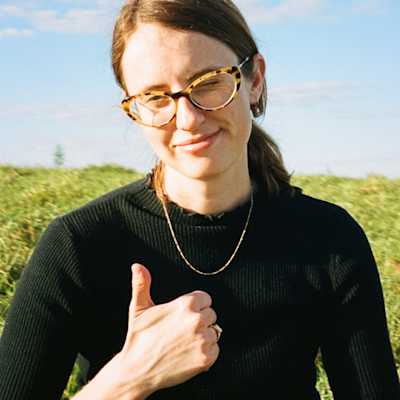 Photo of the author: Lucy Jones