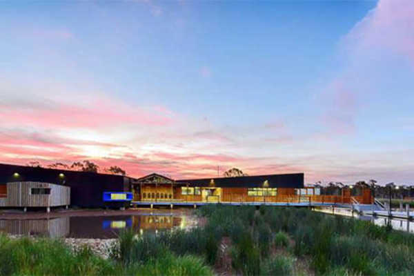 Marist College Bendigo, exterior