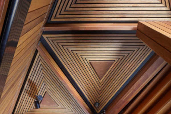 Mon Repos Turtle Centre interior