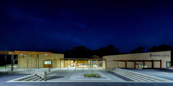 Marist College Bendigo, exterior