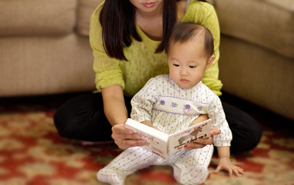 子どもが読み書きに親しむためのアドバイス：　本好きにさせる方法