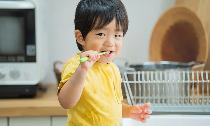 赤ちゃんの歯のケア：歯を清潔で健康に保つには？ 