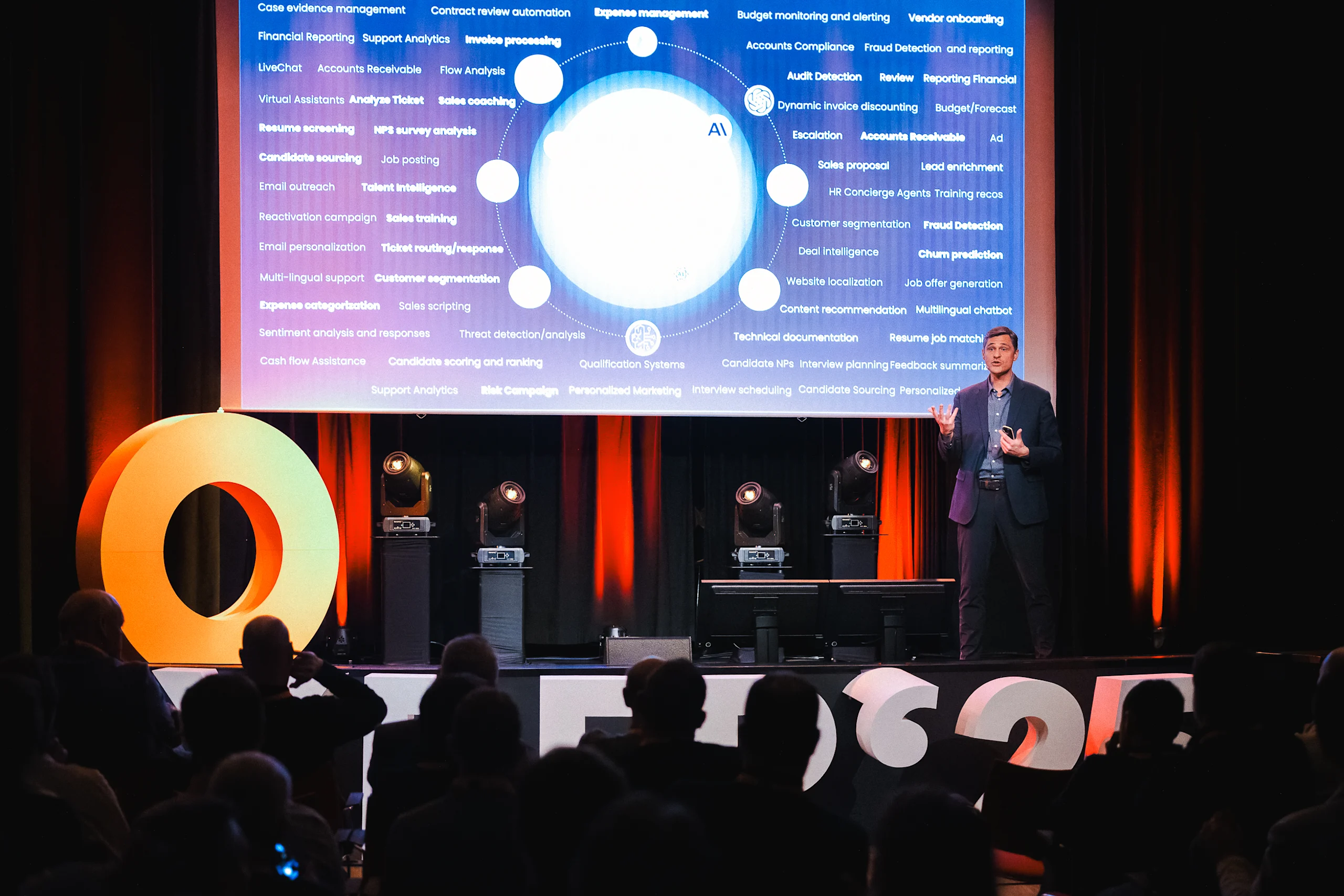 Keynote Workato Hyper 25 iilustration