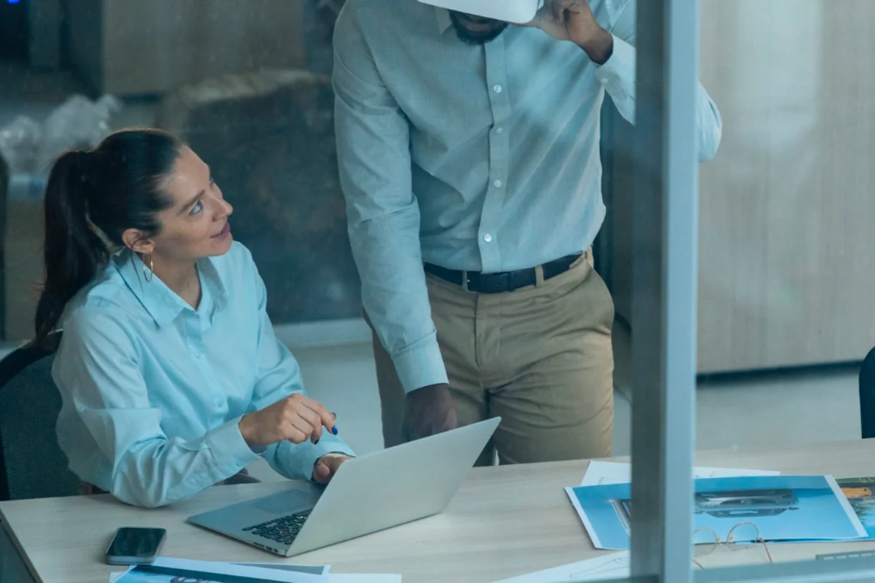Cómo aplicar RPA en Finanzas: casos de uso, beneficios y ejemplos prácticos