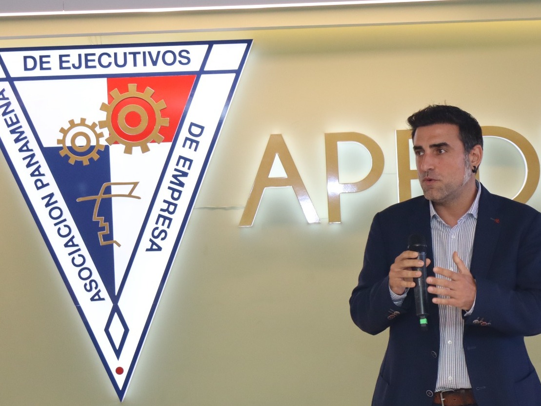 Ricardo Gala lleva la conversación de IA a Panamá