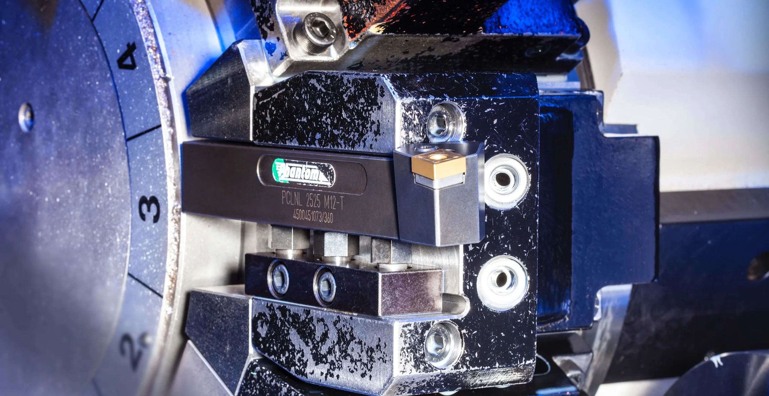 Case VanOmmen Image 1 Case VanOmmen Image 1