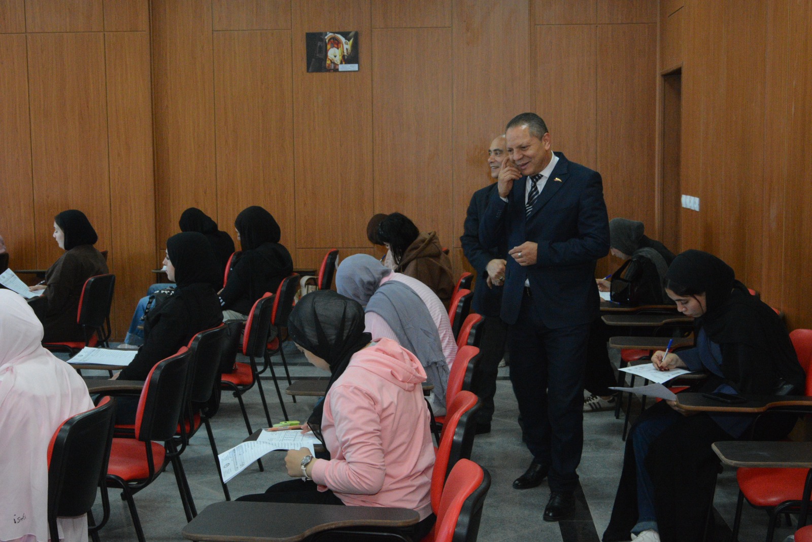 رئيس جامعة دمياط الأهلية يتابع سير امتحانات منتصف الفصل الدراسي الثاني للعام الجامعي ٢٠٢٦/٢٠٢٥