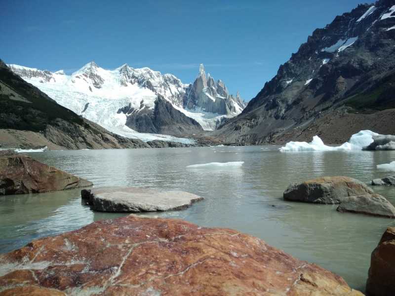 Vue sur le Cerro Torre et la laguna