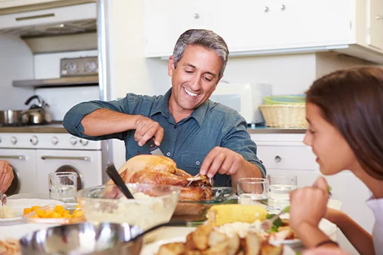 Découvrez comment profiter pleinement de votre crème adhésive pour prothèse dentaire. ADP