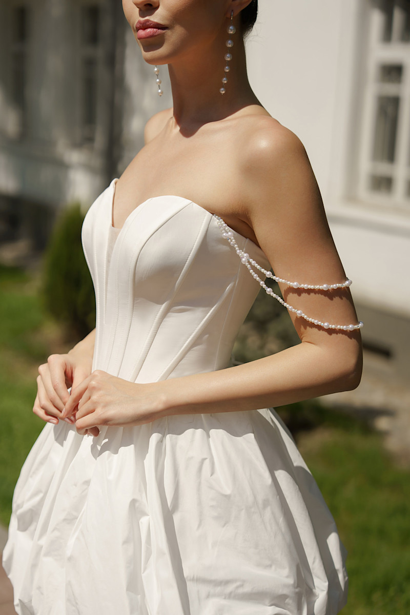 Violet white