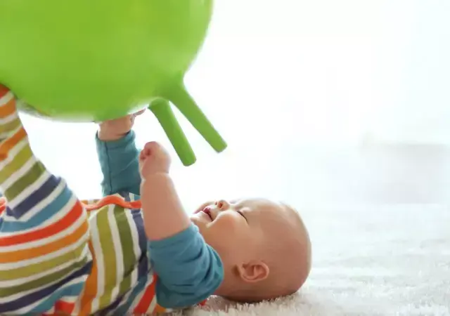 Juegos para estimular la motricidad fina del bebé