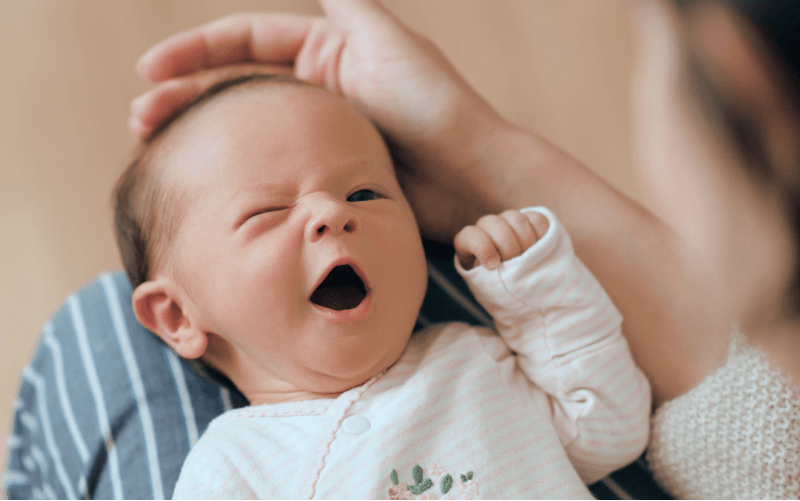 Recién nacido con sueño