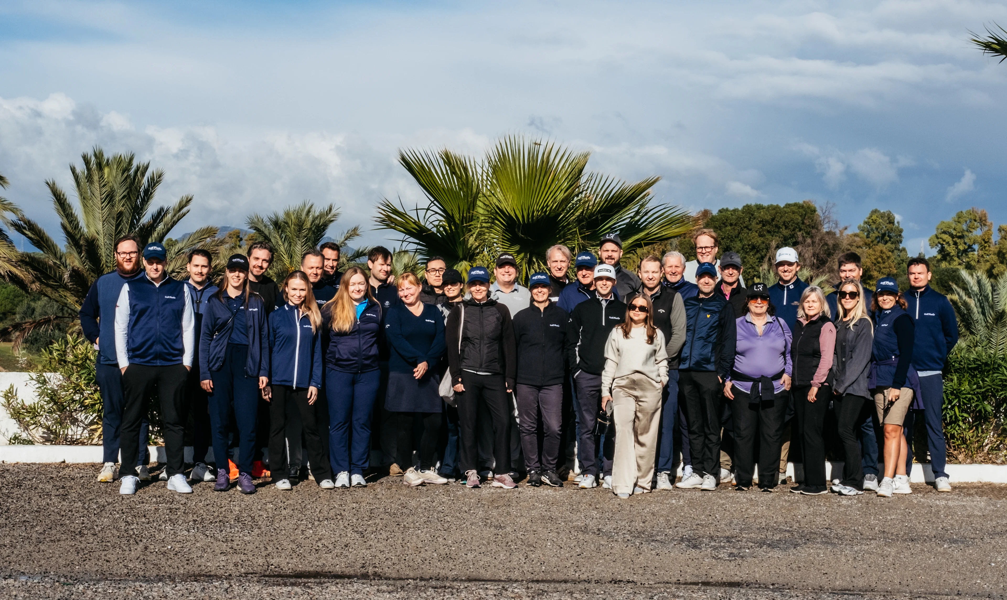 Gruppebilde av Golf Plaisir‑ansatte