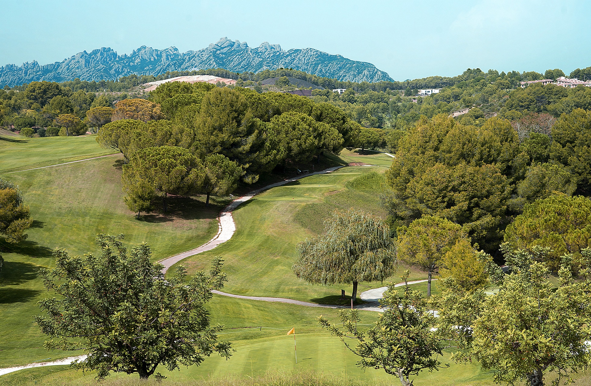 hotell ved golfhullet med panoramautsikt