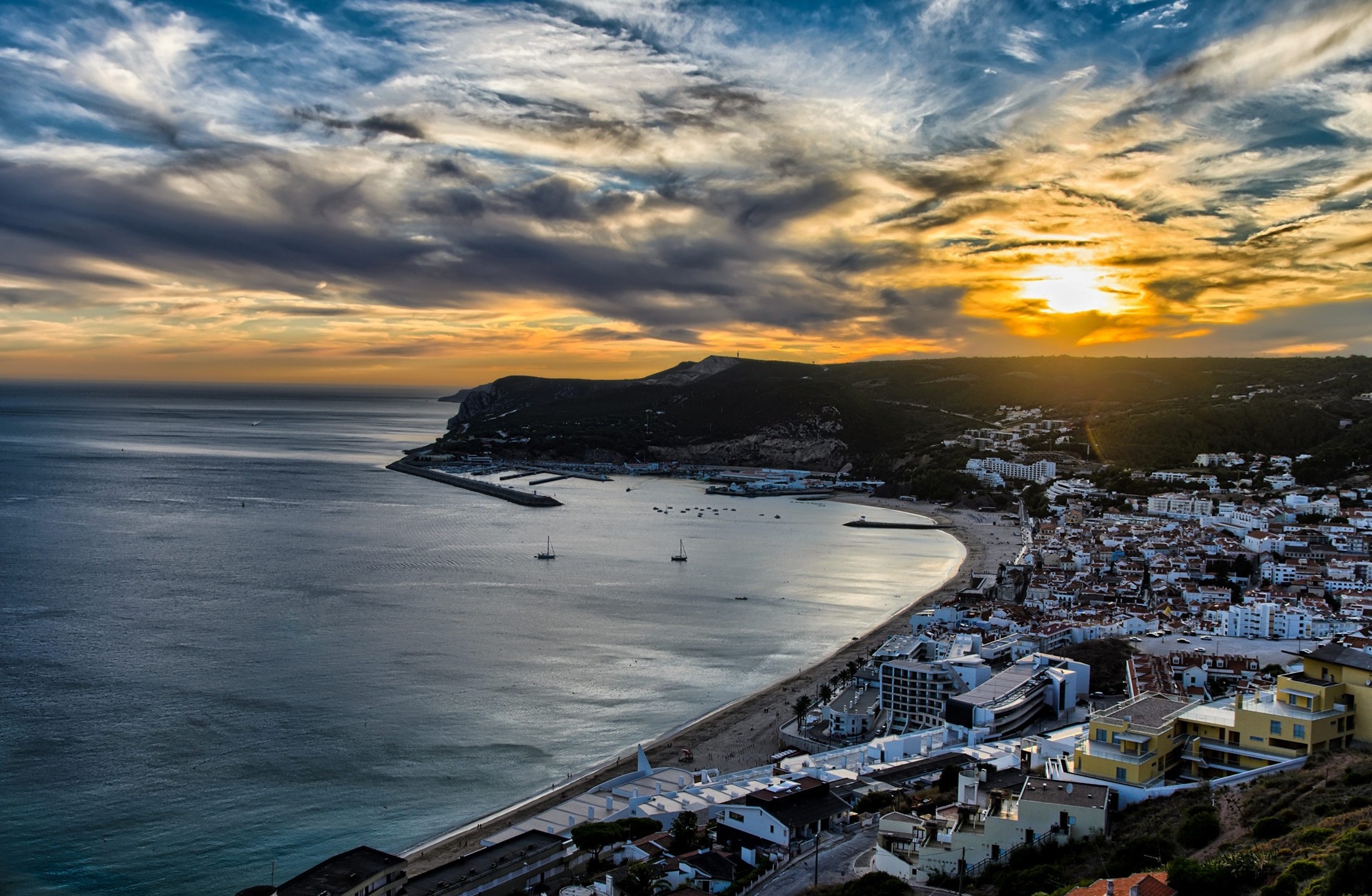 sana sesimbra
