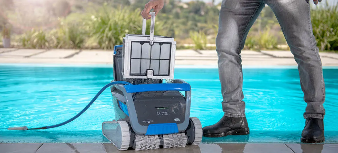 Maytronics Dolphin M700 robotic pool cleaner filtration system