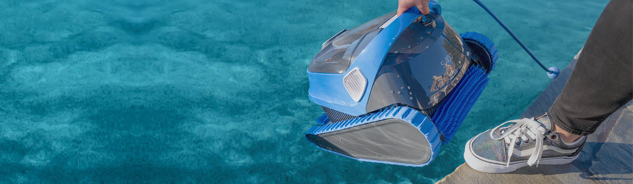 Maytronics robotic pool cleaner performance