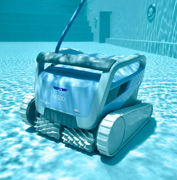 Dolphin M 600 robotic pool cleaner