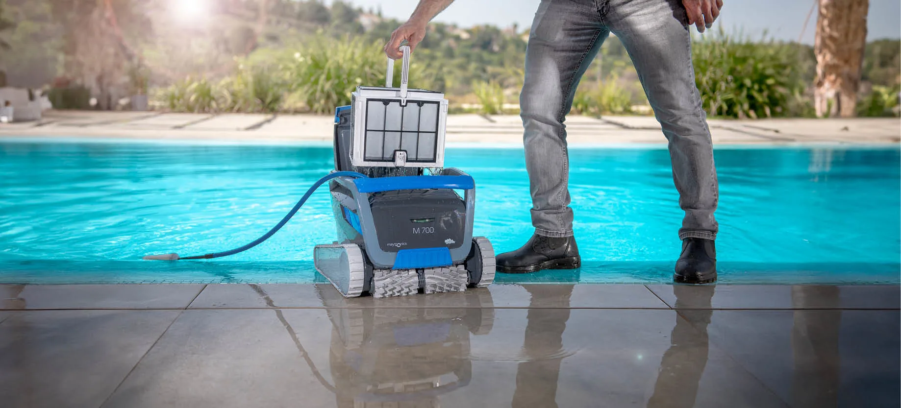 Dolphin robotic pool cleaners cleaning efficiency