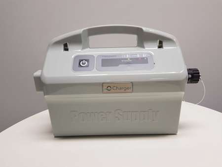 Dolphin charger unit for Liberty Line robots