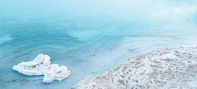 Saltwater, Mineral, and Magnesium Pools Explained | Mineral Swim™