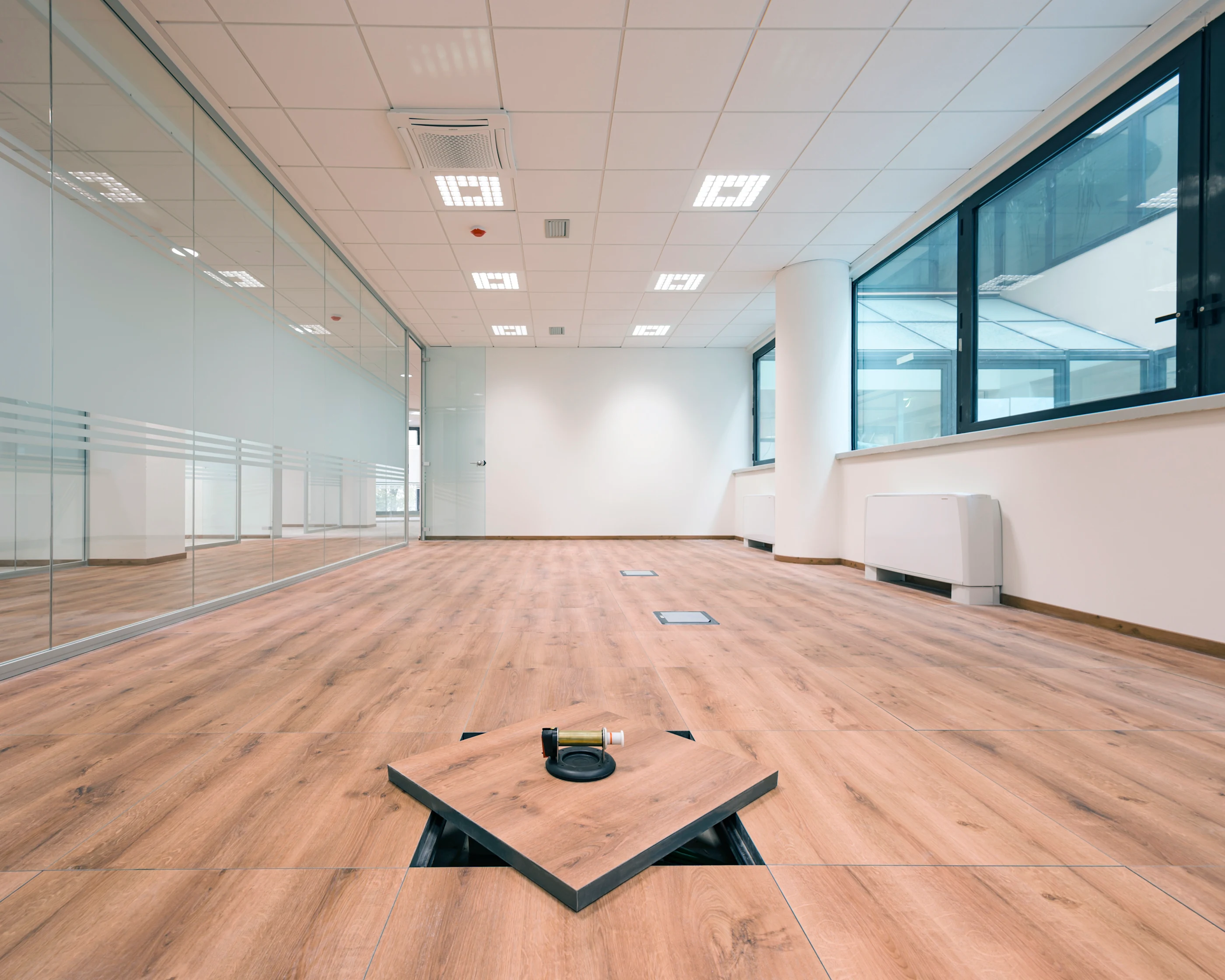 Newfloor EU MB3 Header v1