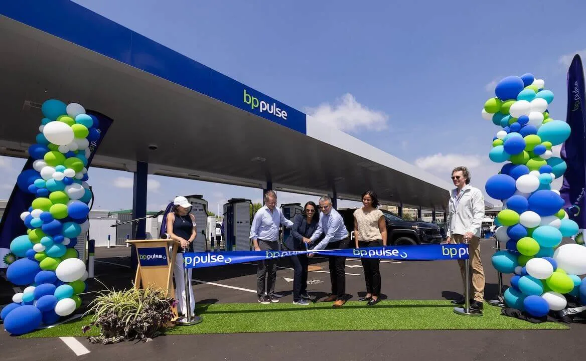 The ribbons are cut at the opening ceremony for bp pulse's new LAX charging hub.