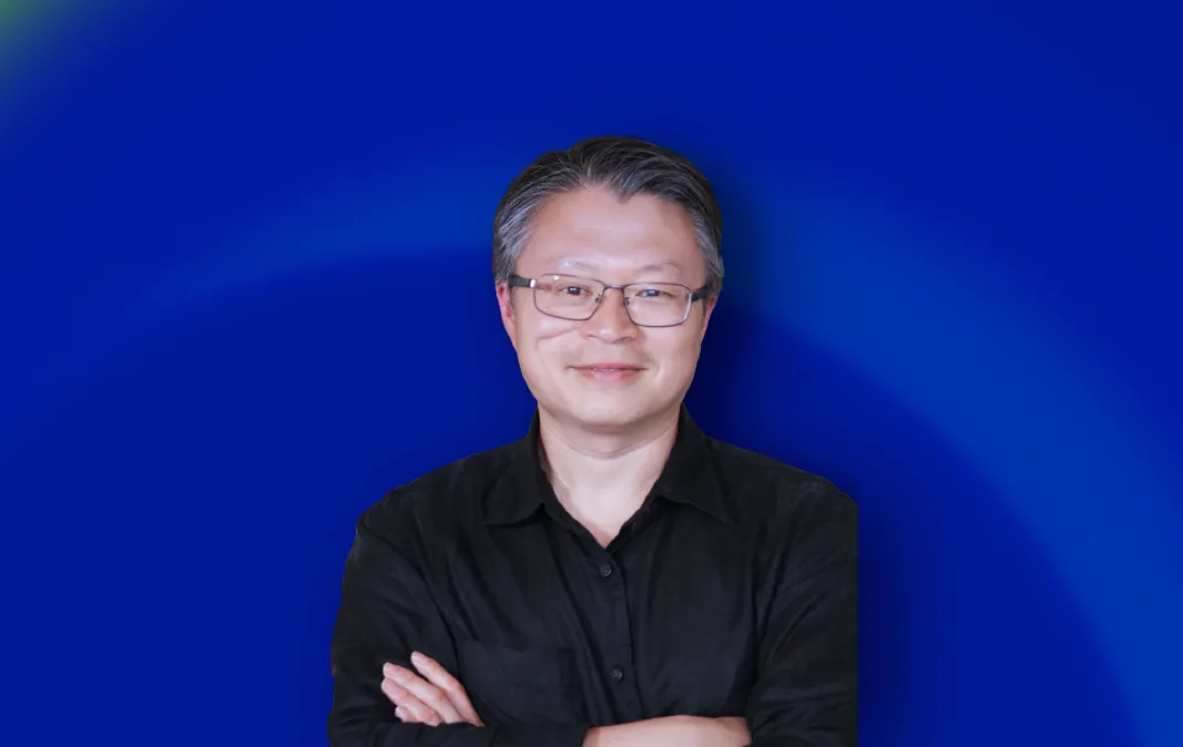 Vic Shao, President of bp pulse fleet next to text reading - Conversations with leaders: What to expect from recent Tesla announcement