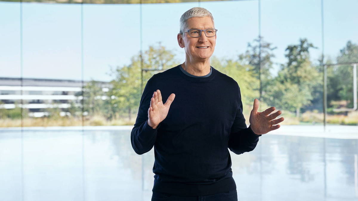 "tim-cook-coo-apple"