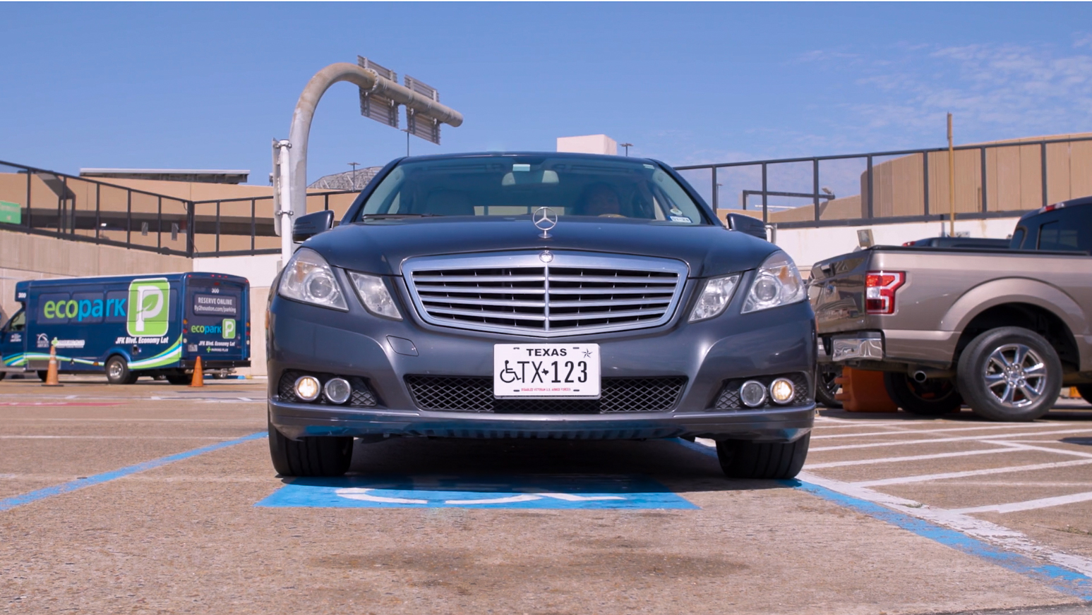 IAH-Veterans Parking-Image