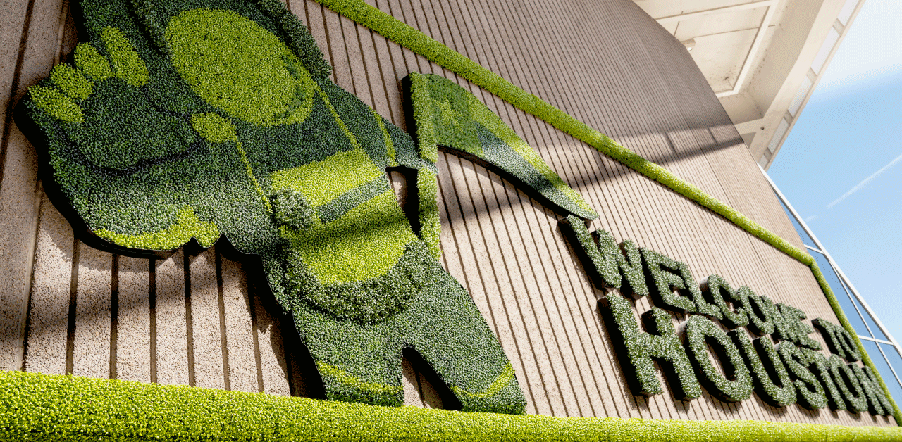 IAH-Grass Wall