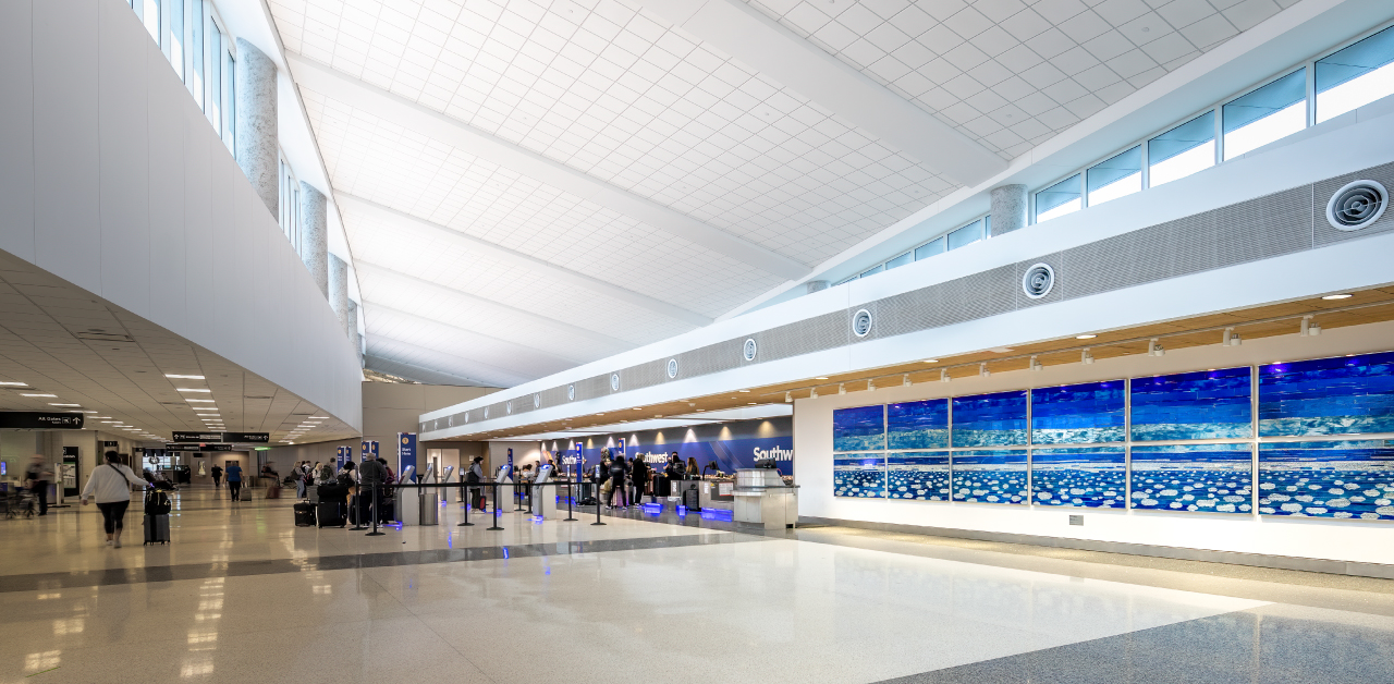 Connecting Through Houston: Terminal Guide & Navigation Tips