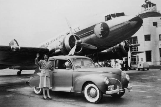 hobby-airport-historic-lady-with-fordjpg 720x480 q85 crop subsampling-2 upscale.jpg 720x480 q85 crop subsampling-2 upscale