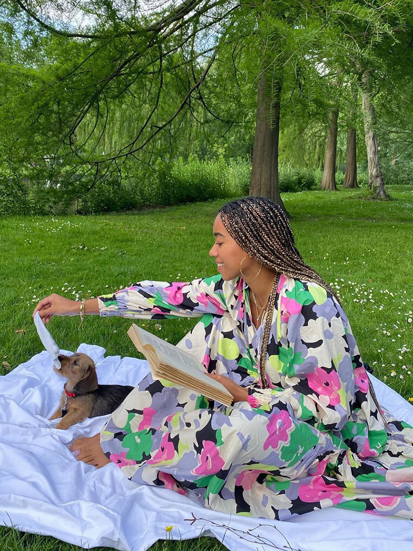 Secondhand-Blumenkleider