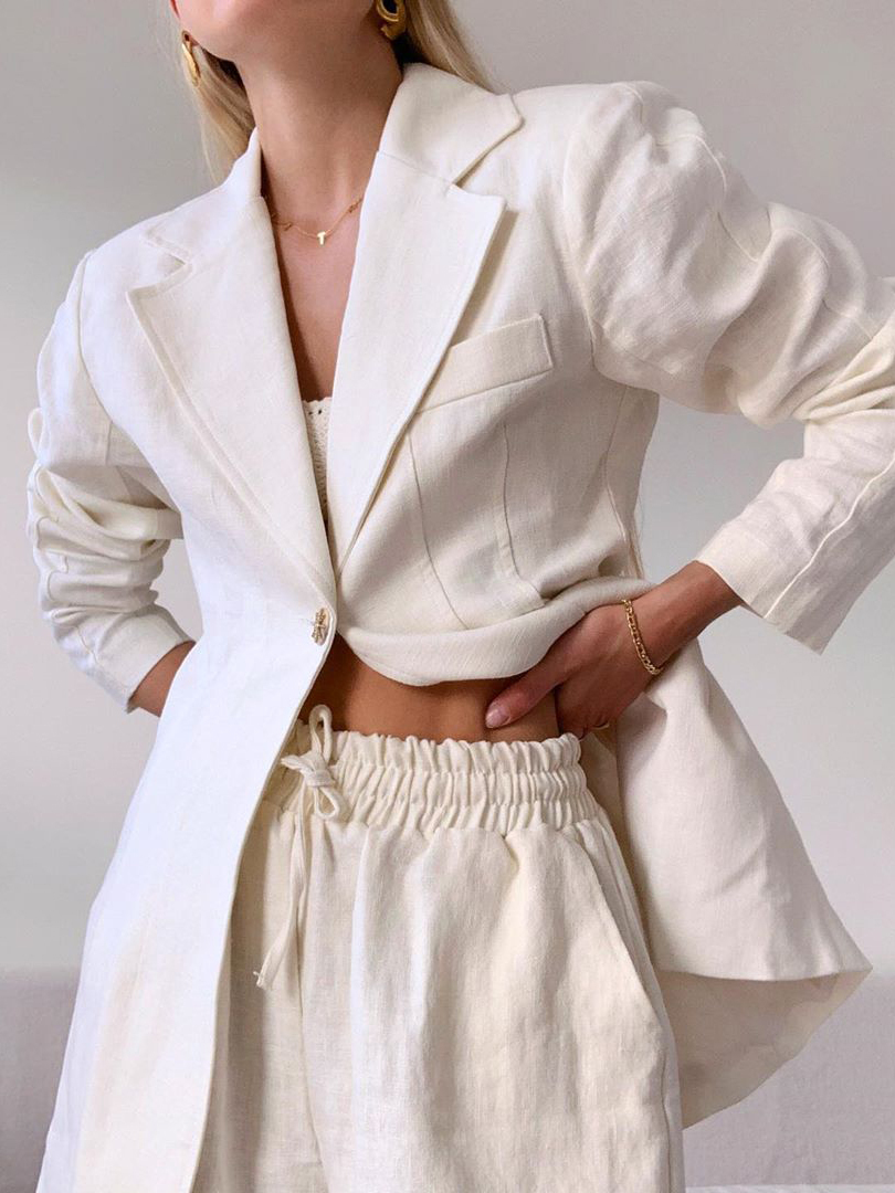 FYI: **Leinenhosen** sind die neuen Jogginghosen, hier sind unsere 8 Faves