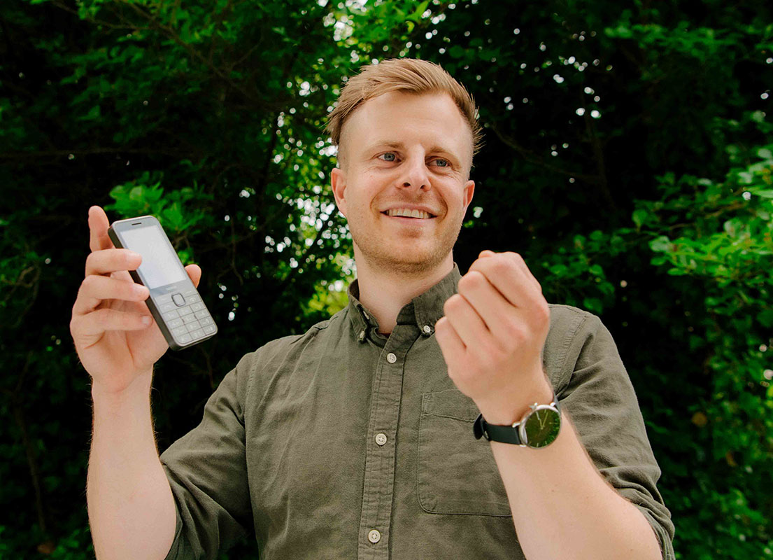 Arne Bangsgaard Mathiasen, Dumbphones.dk
