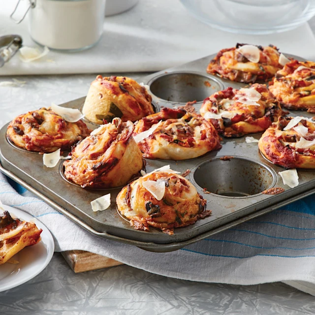 Recipe Image Easy Pizza Rolls