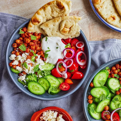 Veggie Bowl with Roasted Chickpeas