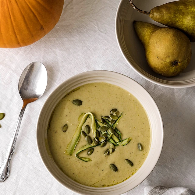Image of an aerial view of creamy pear and asparagus soup